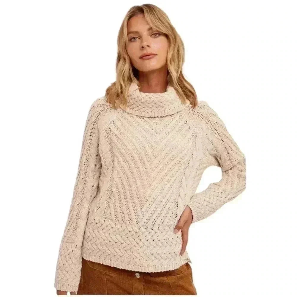 Hem & Thread Women’s Medium Ecru Cable Knit Turtleneck Sweater Hi-Lo NWT
